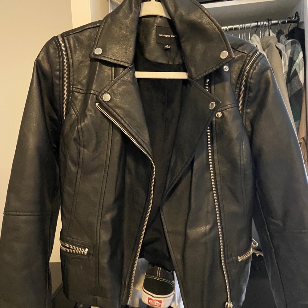 MEMBERS ONLY JACKET ( MULTI USE)